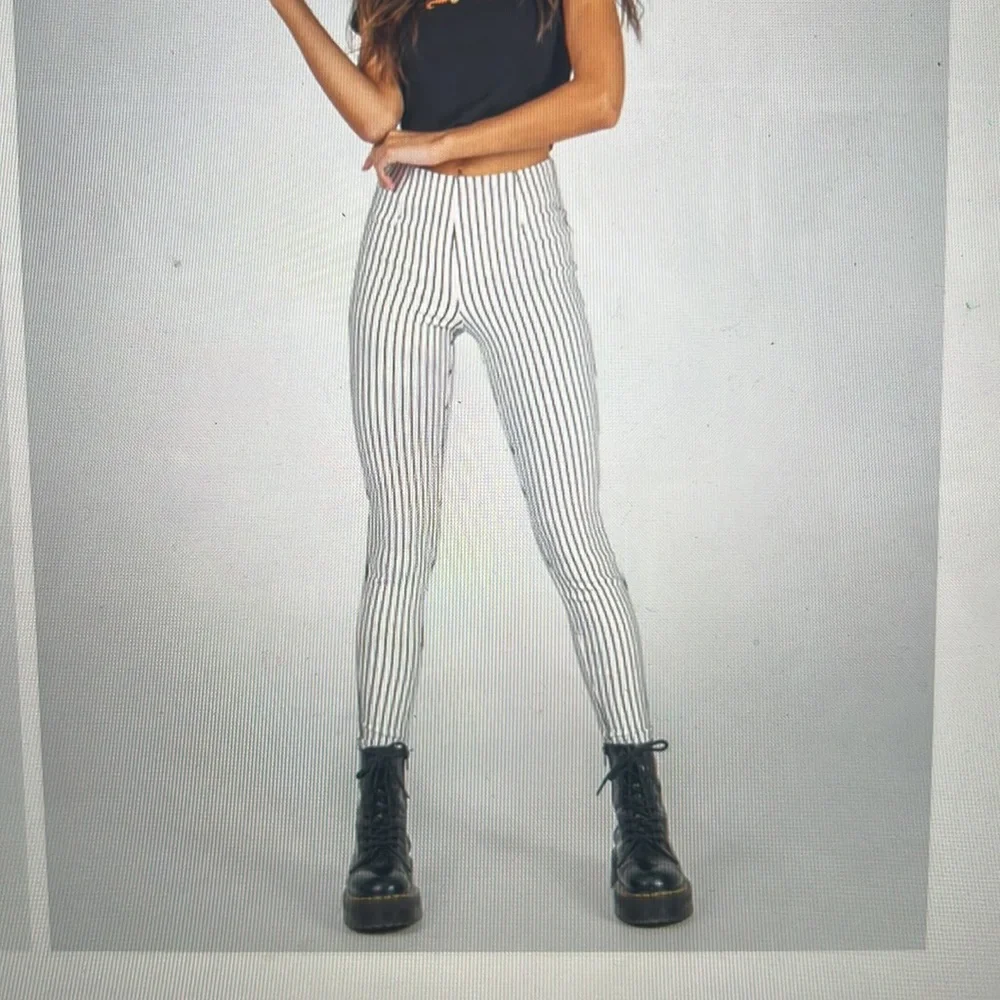 Princess Polly Moss Pants White - Picture 5 of 6